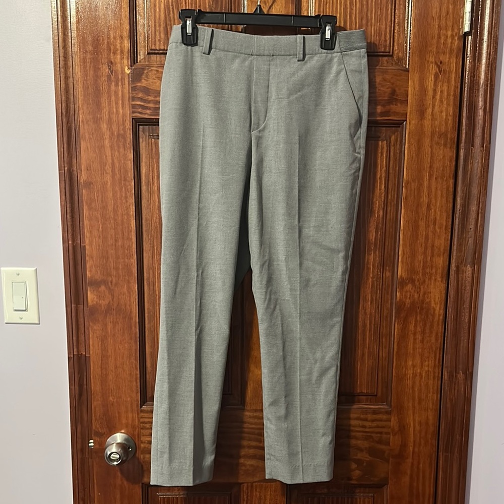 Uniqlo Women’s Gray Dress Pants